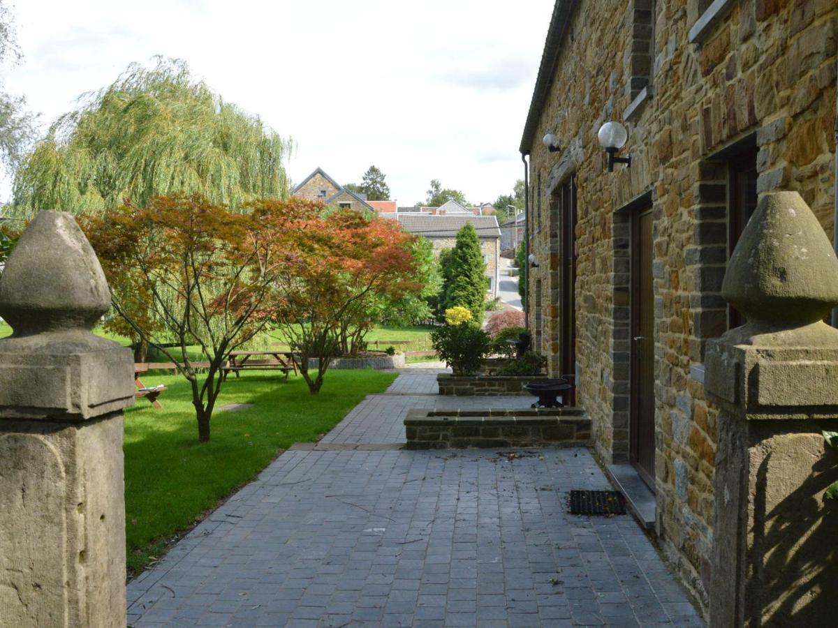 Beautiful Gites With Garden Pond And Playground 스프리몽 외부 사진